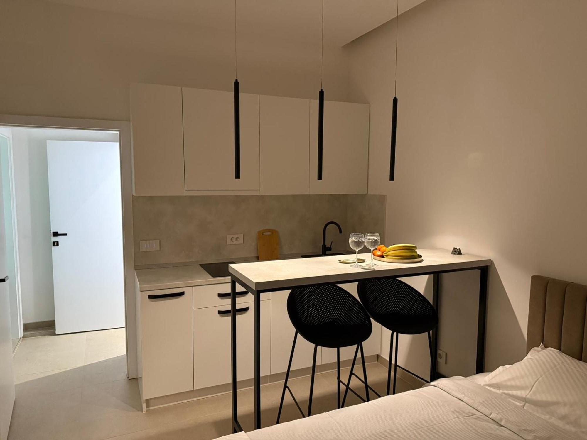 Apartment East Meets West