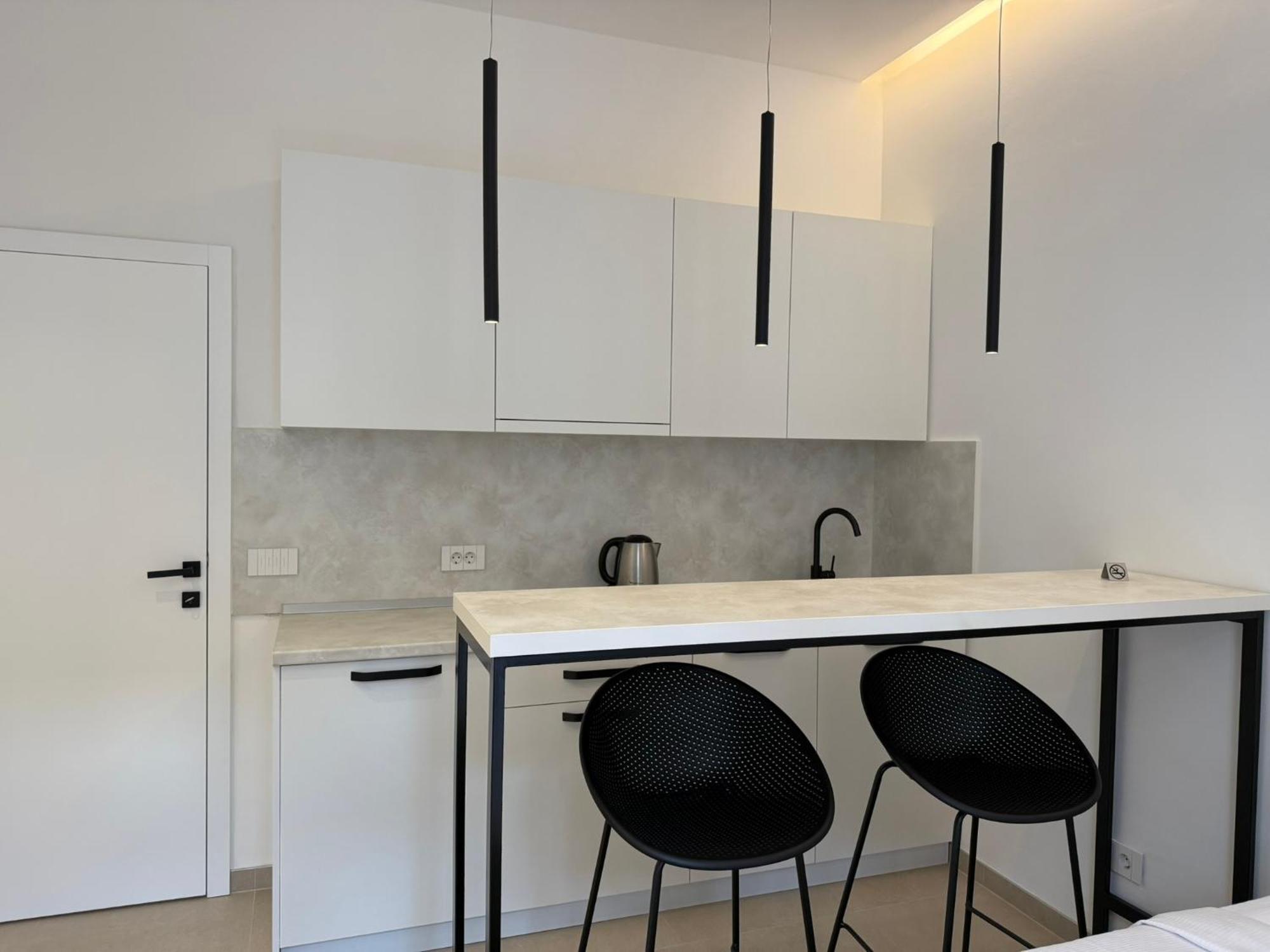 Apartment East Meets West *