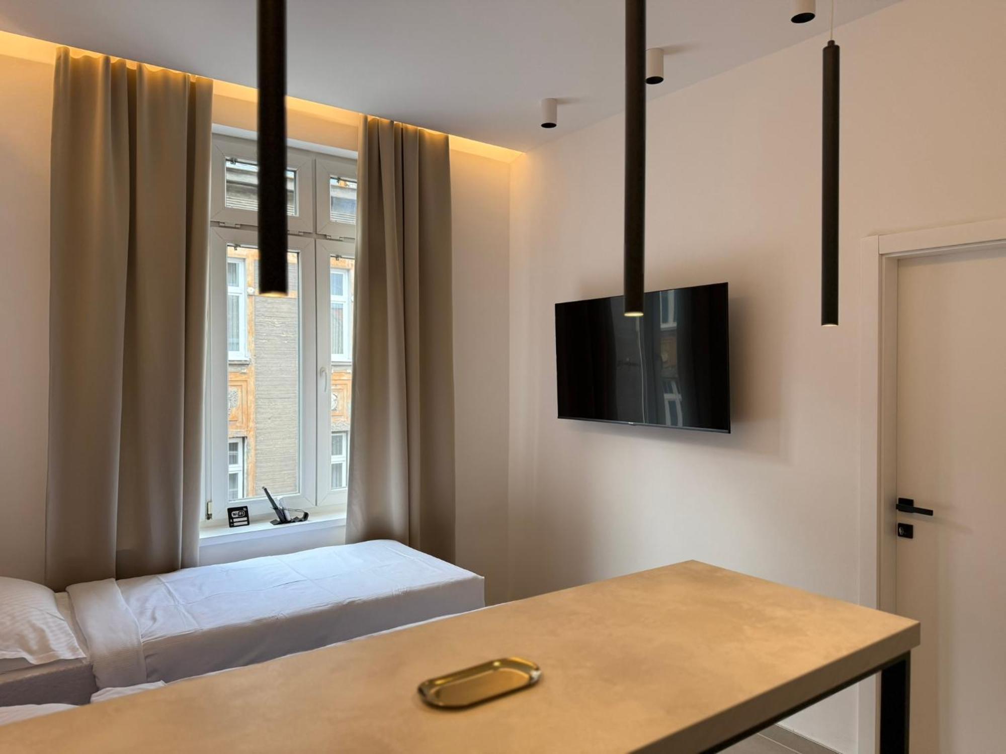Apartment East Meets West *